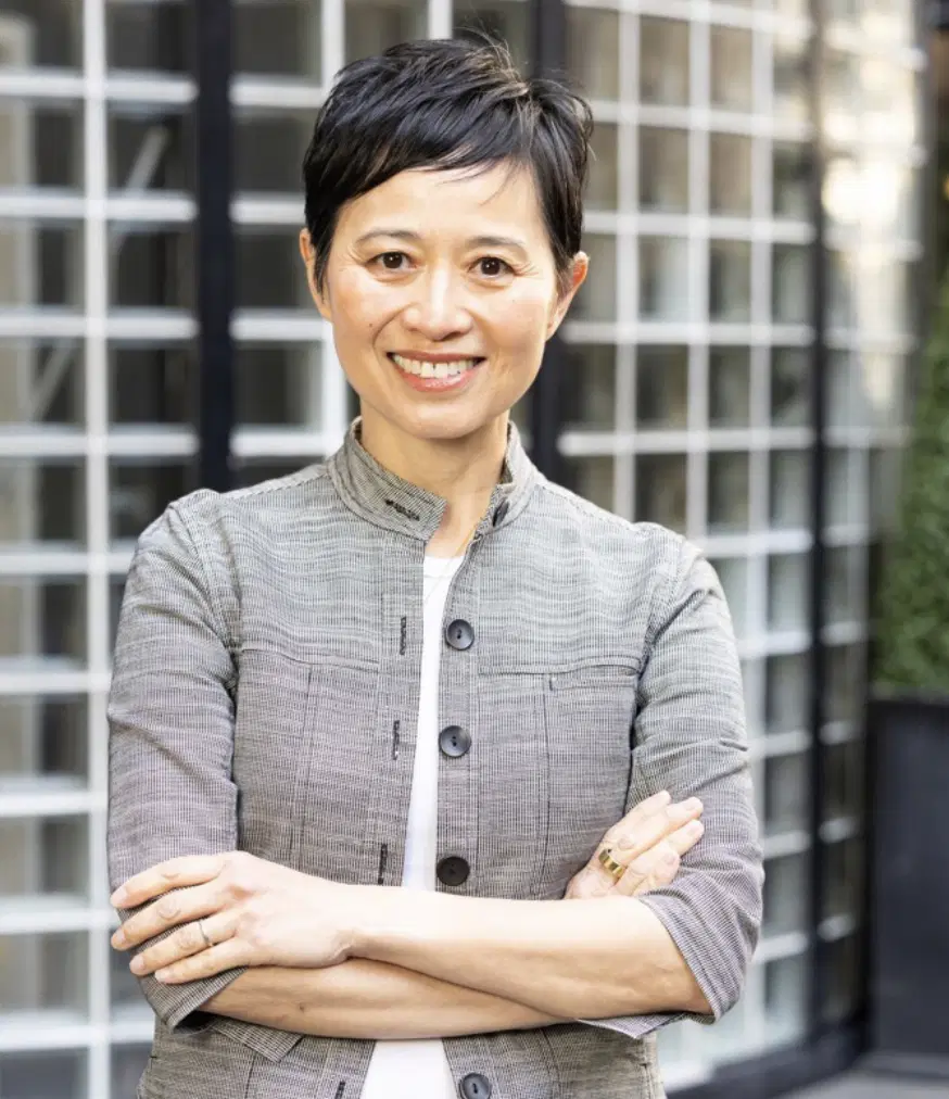 Julie Taw, Internal Medicine Physician